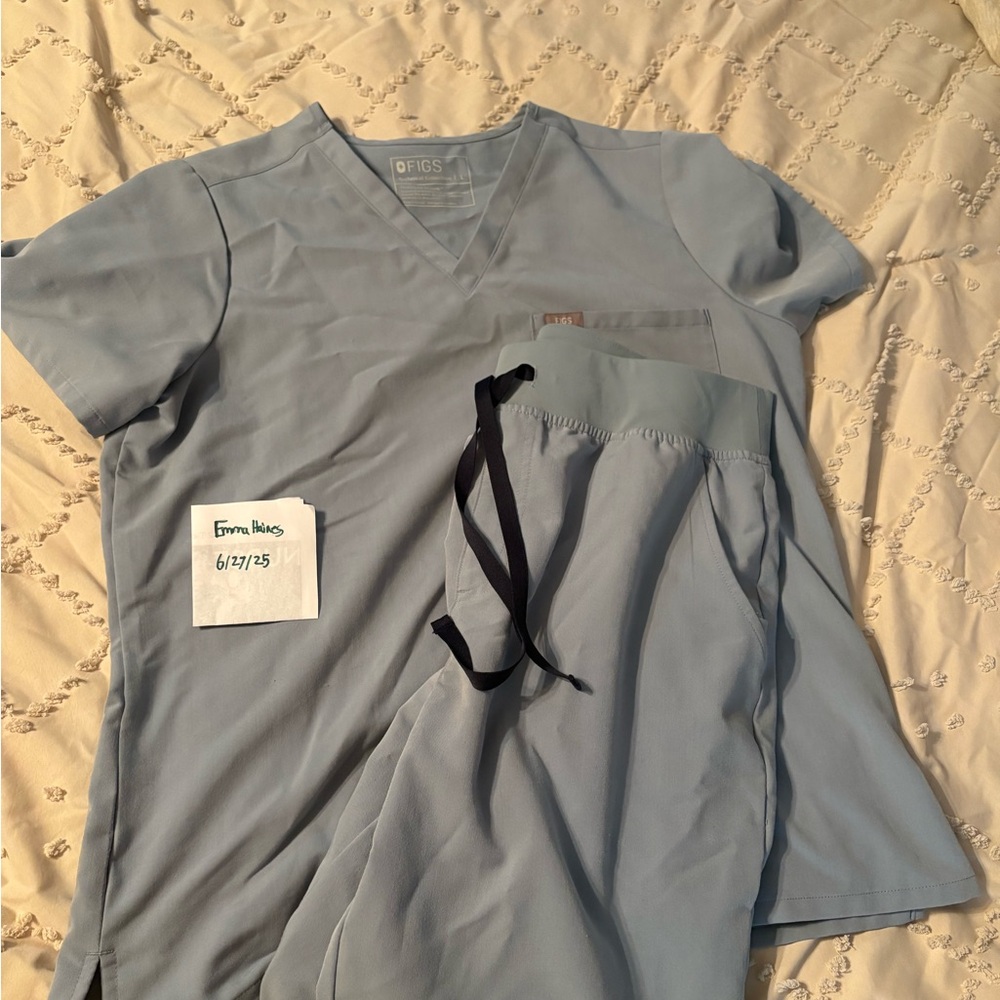 Figs Dusty Blue Scrub Set size large